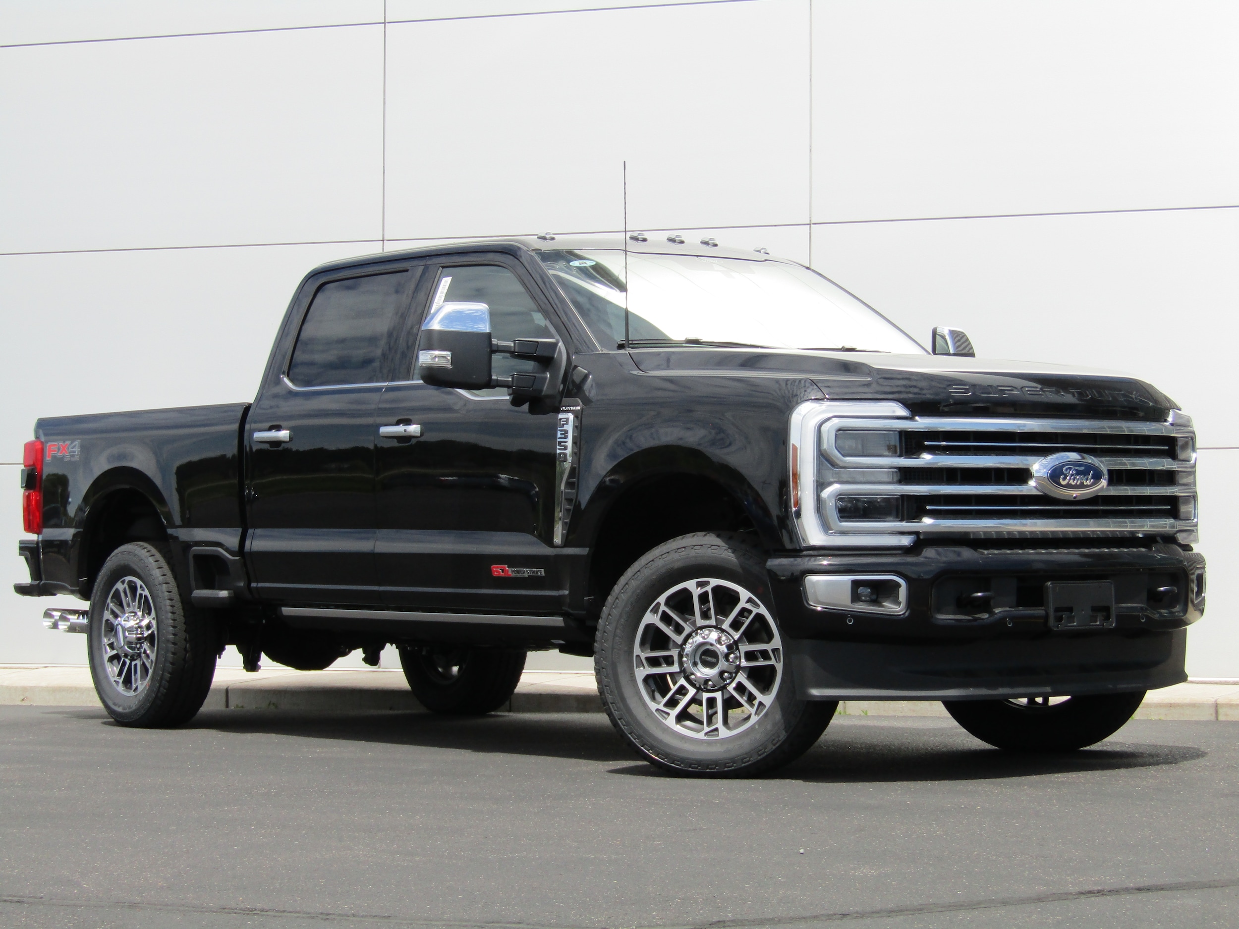 2026 Ford F-350 Platinum 4x4 Crew Cab 6-3/4' Box SRW's photo