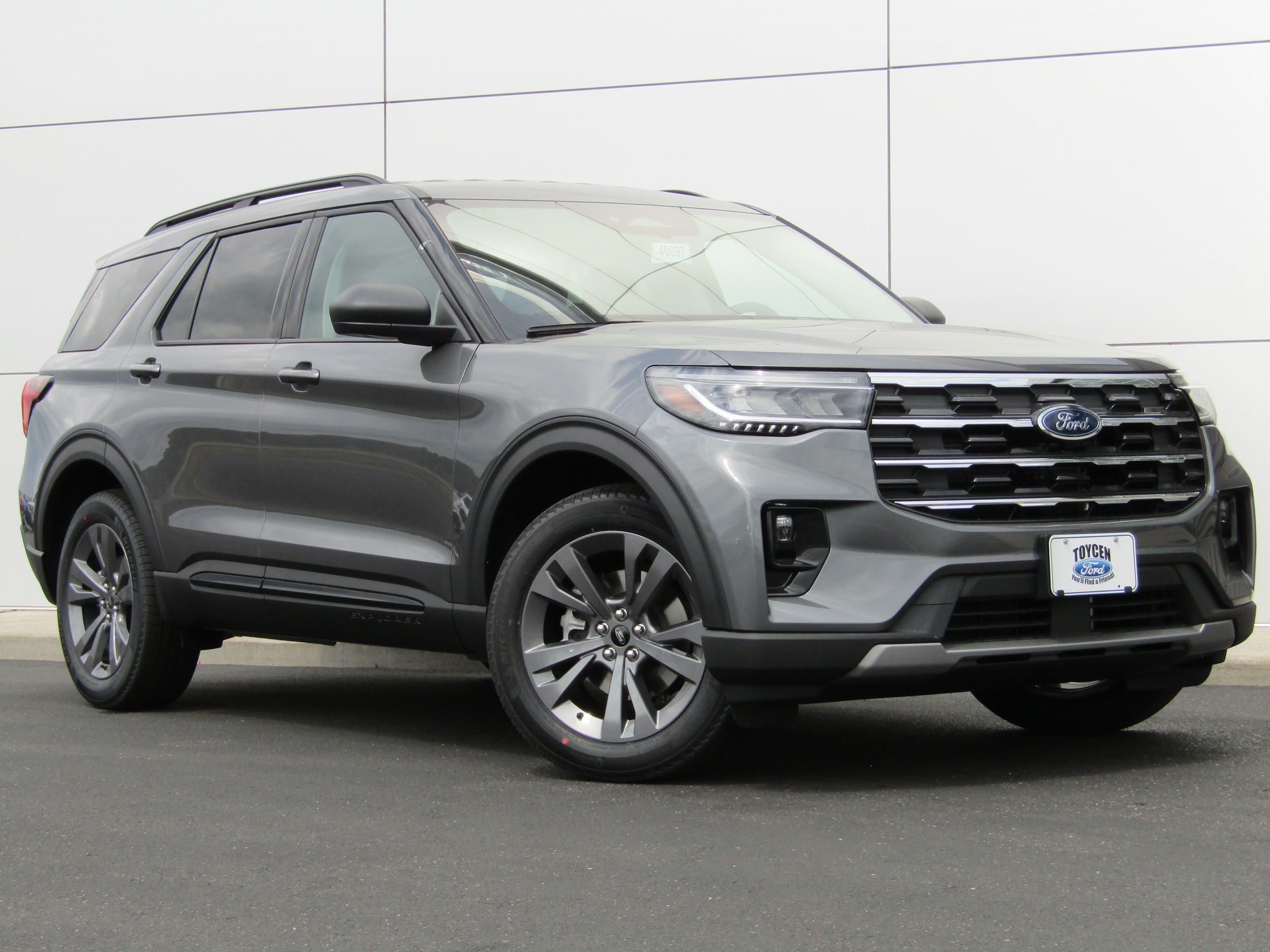 2026 Ford Explorer Active 4WD's photo