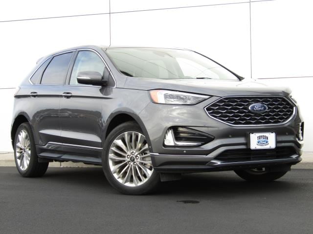 2024 Ford Edge Titanium's photo