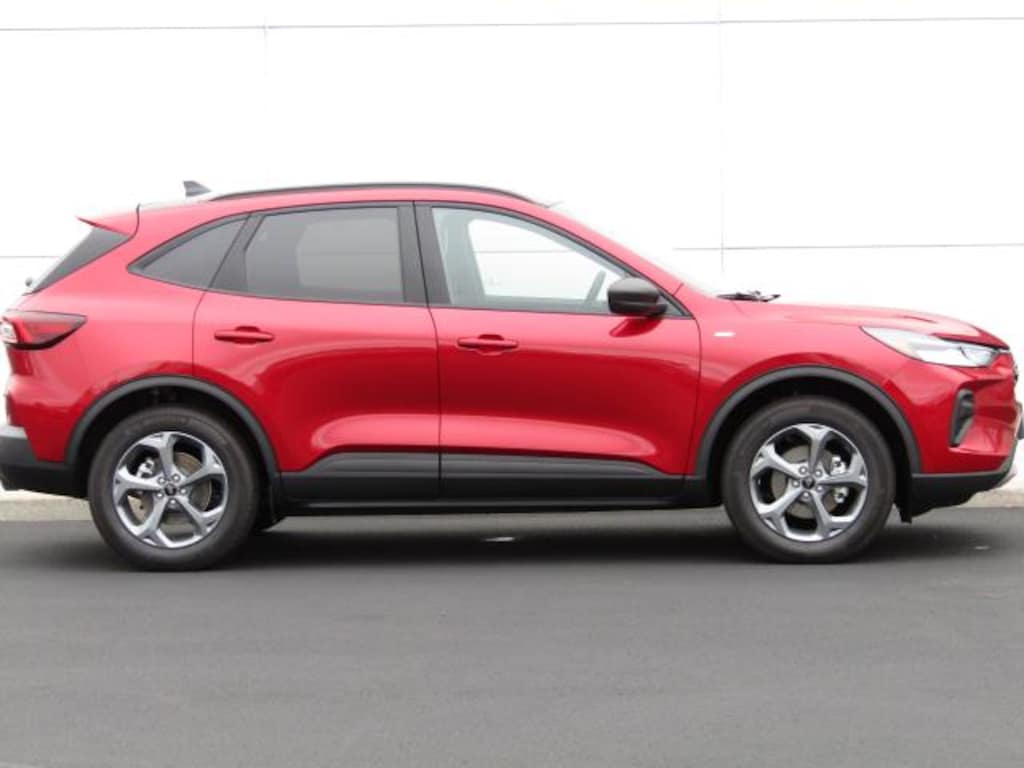 Used 2025 Ford Escape ST-Line Cold Weather 5DR 1.5tbo/A8 AWD ST-Line Cold Weather