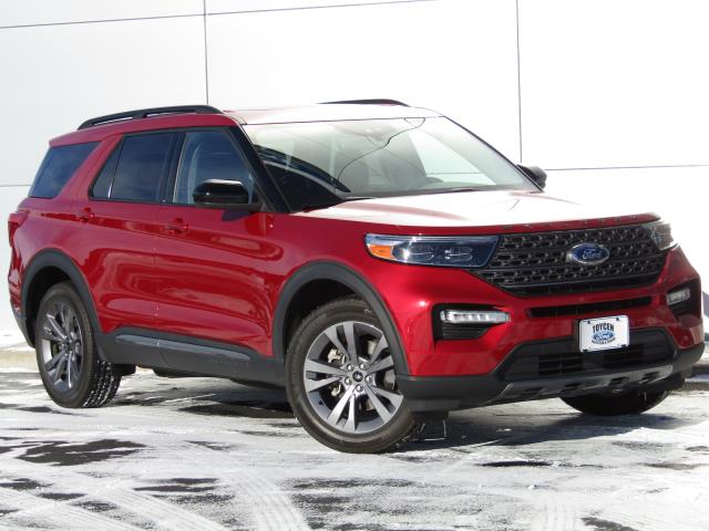 2023 Ford Explorer XLT's photo