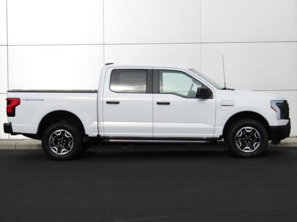 Used 2022 Ford F-150 Lightning PRO Crew 131kWh/A1 4X4 PRO