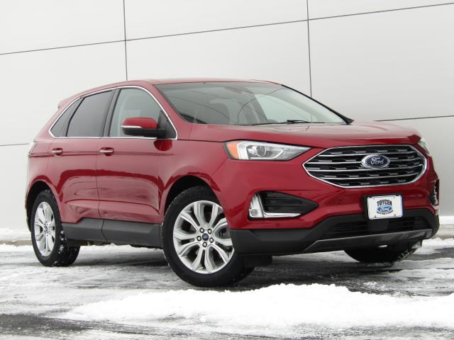 2021 Ford Edge Titanium's photo