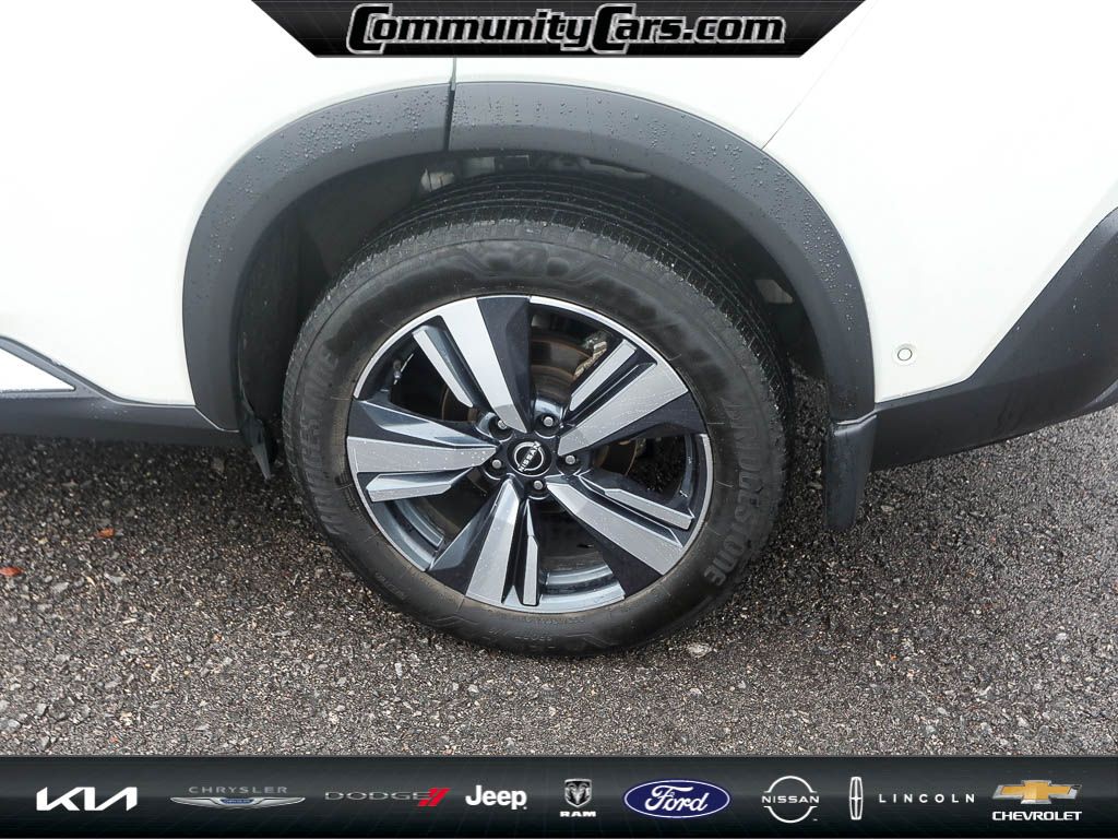 2022 Nissan Rogue SL photo 3