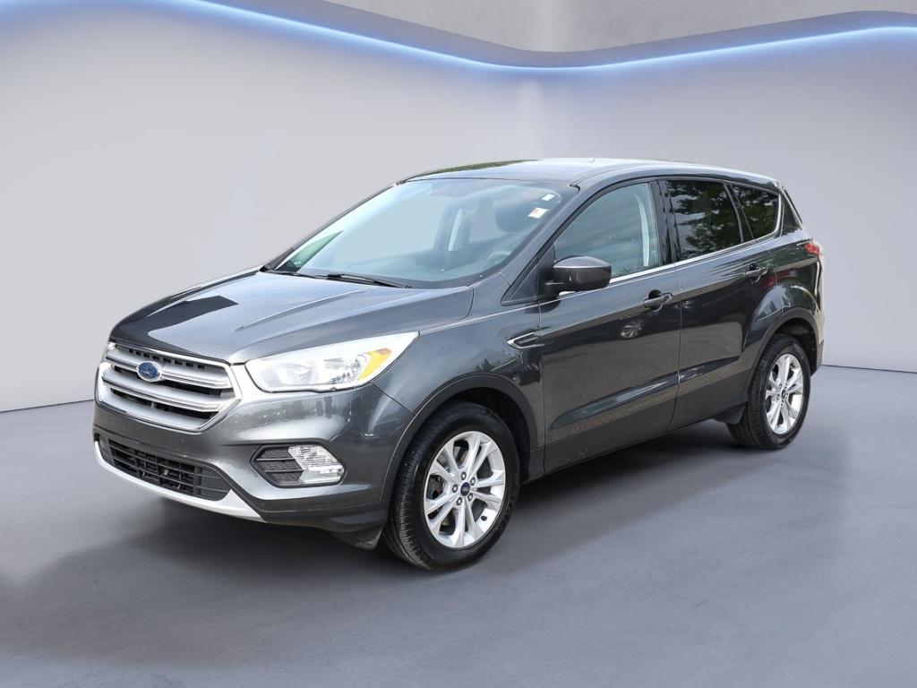 Used 2017 Ford Escape SE with VIN 1FMCU9GD5HUA49158 for sale in Bloomington, IN