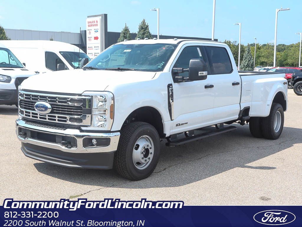 2026 Ford F-350 XLT photo 2