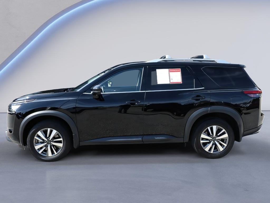 Used 2025 Nissan Pathfinder SL Sport Utility