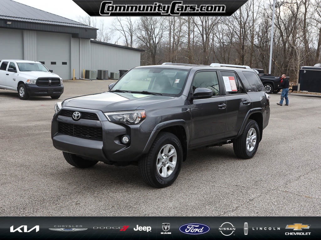 2018 Toyota 4Runner SR5's photo