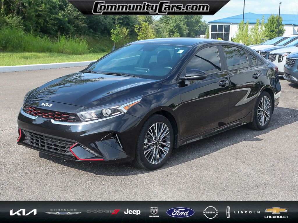2023 Kia Forte GT-Line photo 2