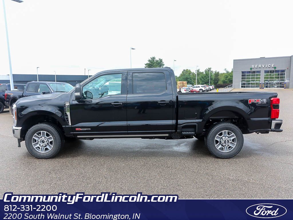 2025 Ford F-250 Lariat photo 3