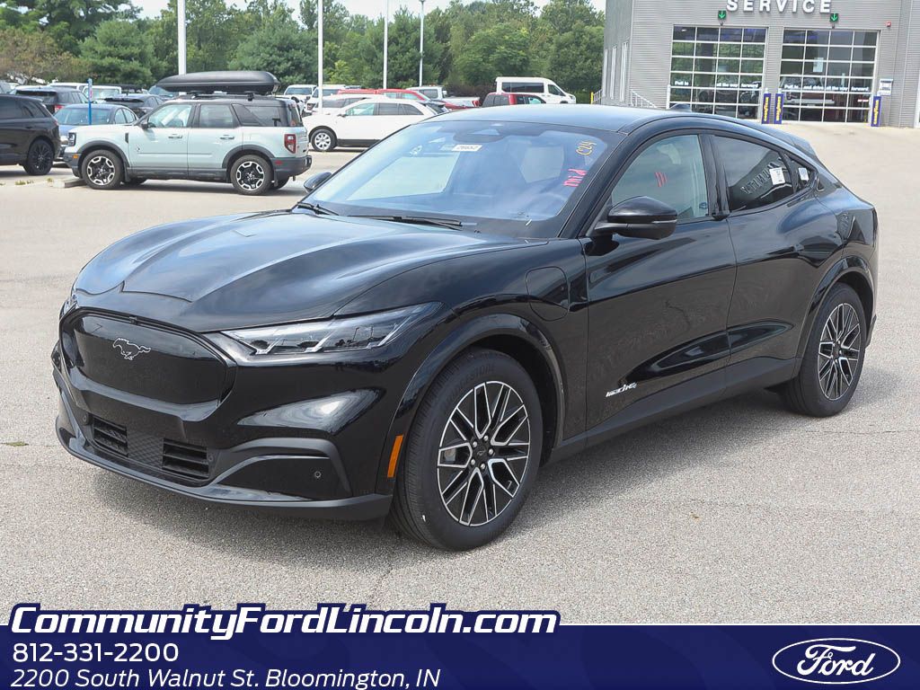 2025 Ford Mustang Mach-E Premium photo 2