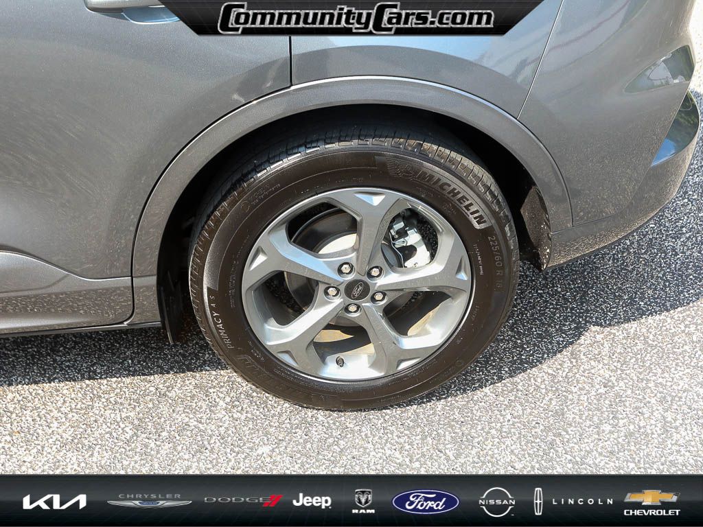 2023 Ford Escape ST-Line photo 3
