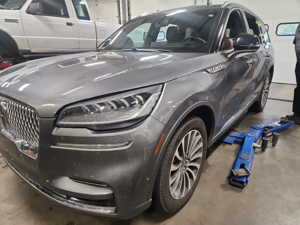 2023 Lincoln Aviator Reserve photo 3