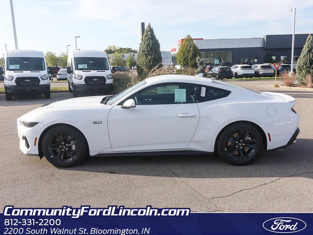 2025 Ford Mustang GT photo 3
