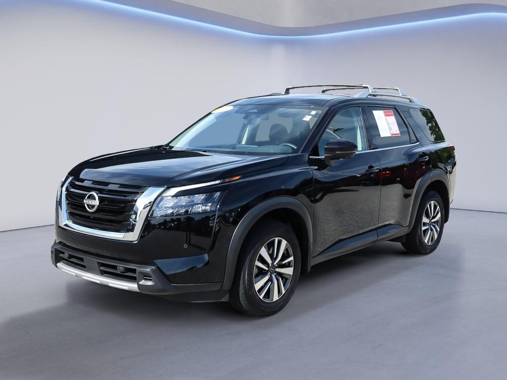 Used 2025 Nissan Pathfinder SL Sport Utility
