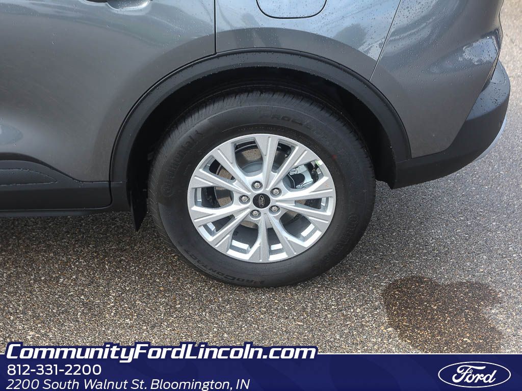 2025 Ford Escape Active photo 2