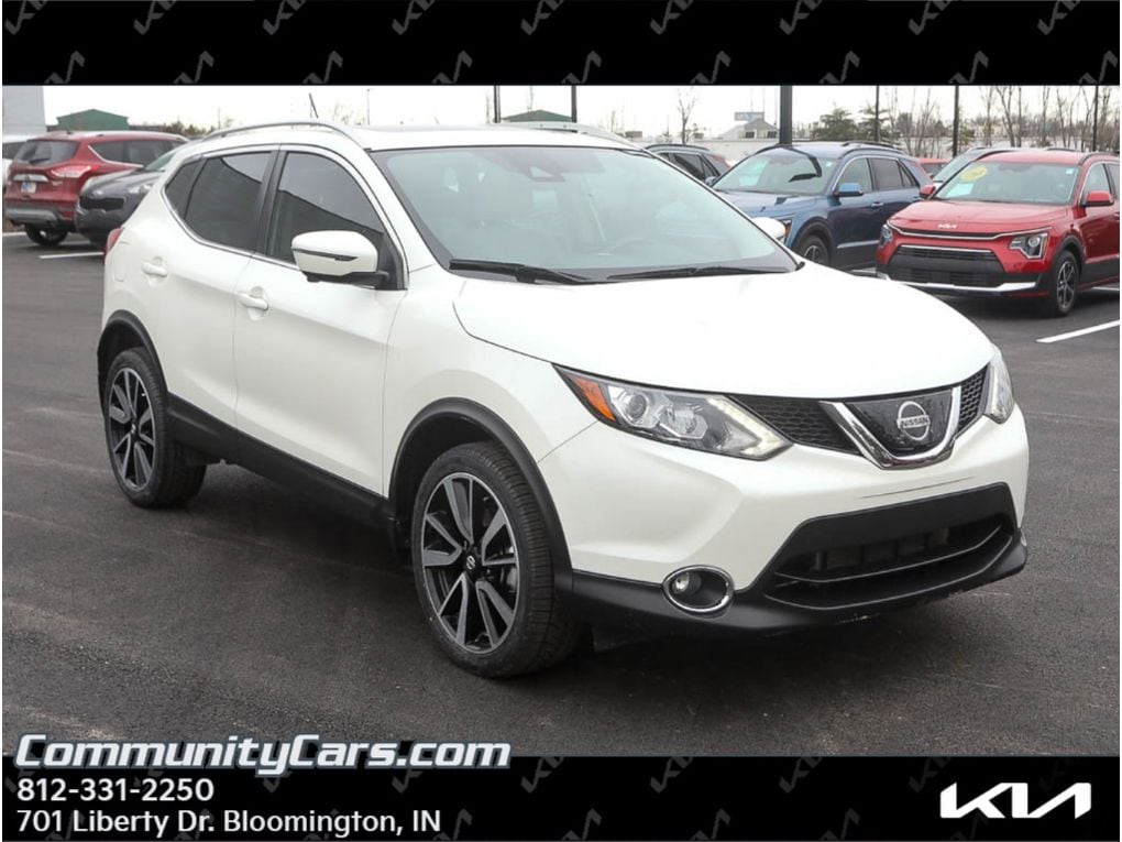 2018 Nissan Rogue Sport SL's photo