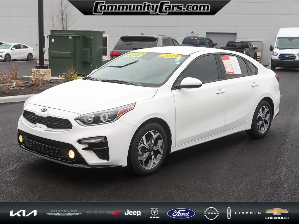 2019 Kia FORTE LXS's photo