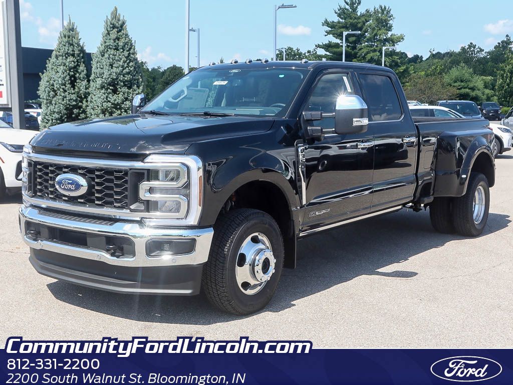 2025 Ford F-150 Lariat photo 2