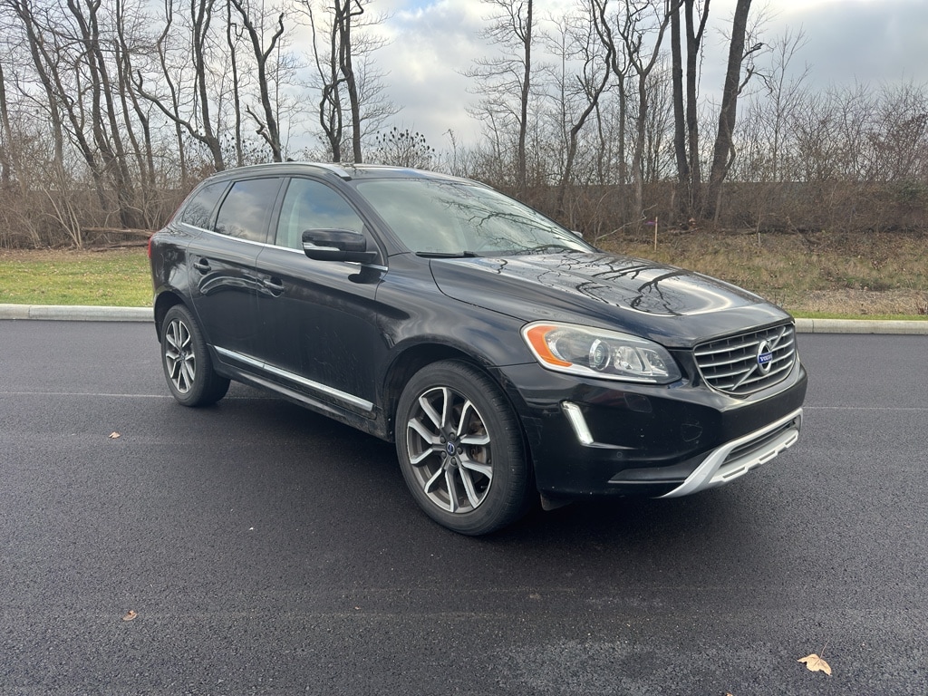 2017 Volvo XC60 T6 Dynamic's photo