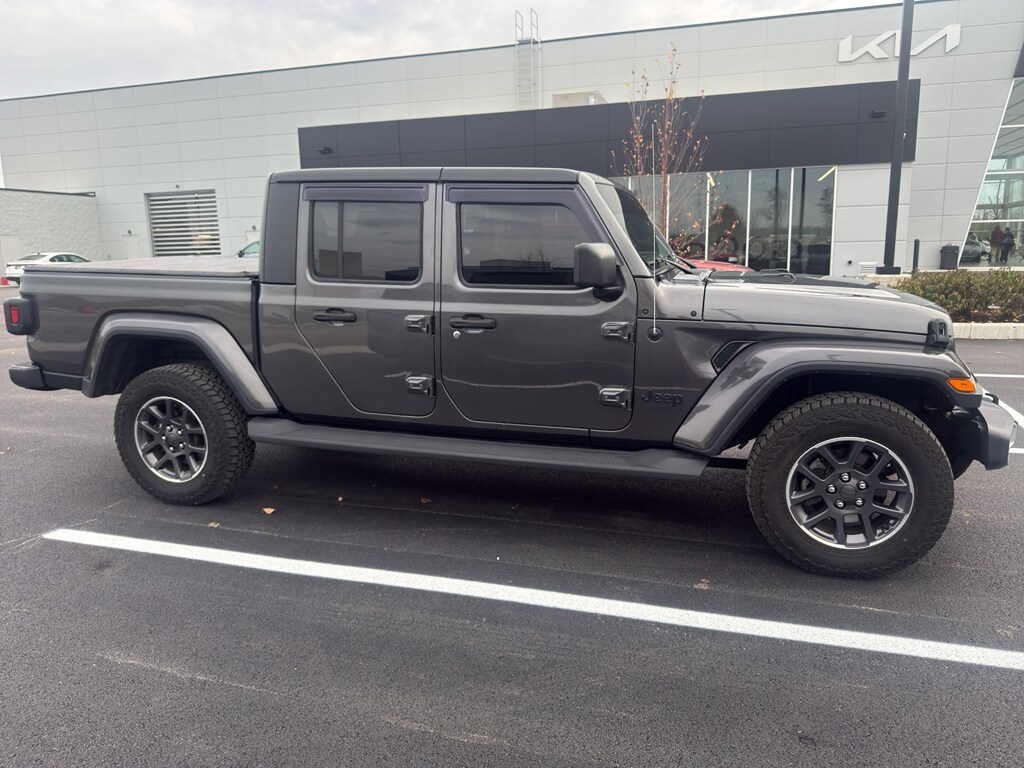 2020 Jeep Gladiator Altitude photo 4