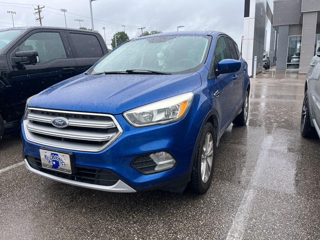 Used 2017 Ford Escape SE Sport Utility