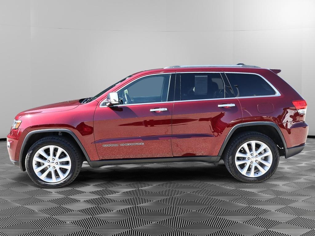 Used 2017 Jeep Grand Cherokee Limited with VIN 1C4RJFBG8HC607825 for sale in Bloomington, IN
