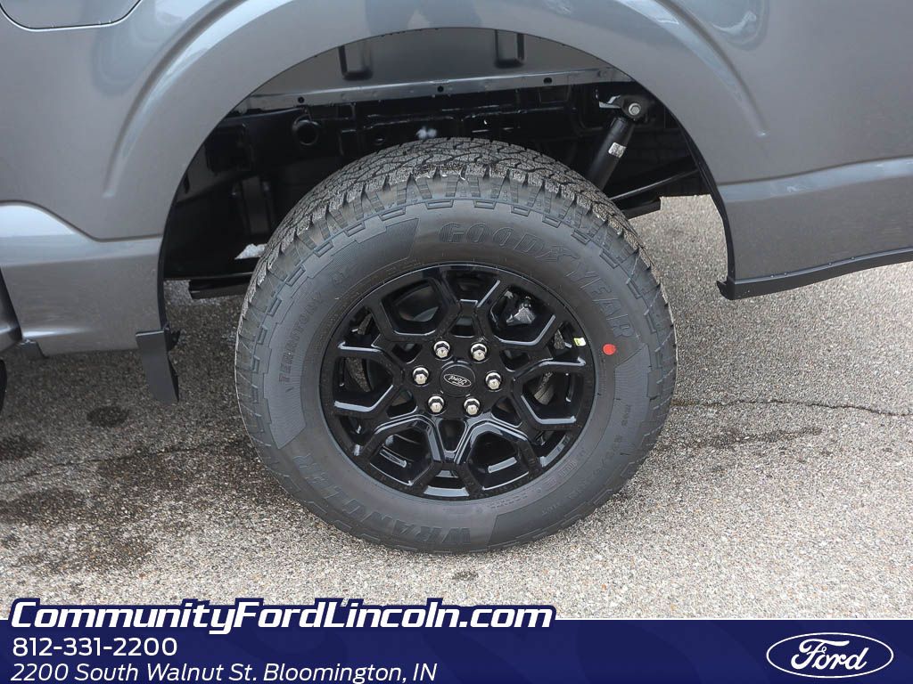 2025 Ford F-150 XLT photo 3