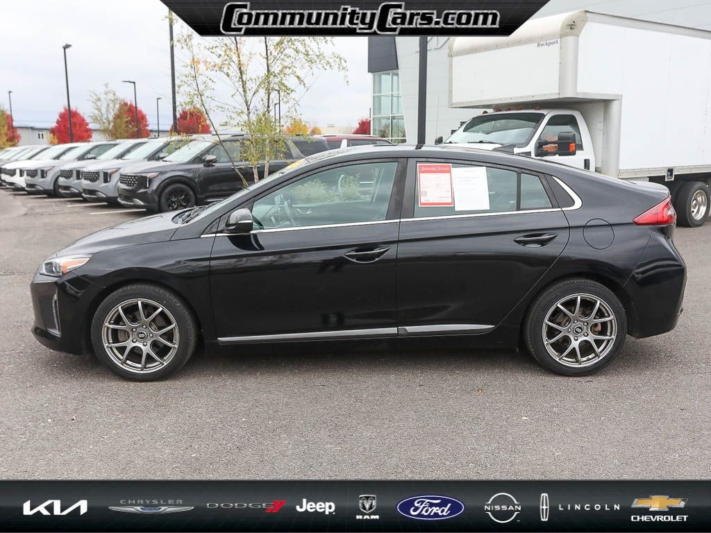 Used 2017 Hyundai IONIQ Hybrid SEL Hatchback