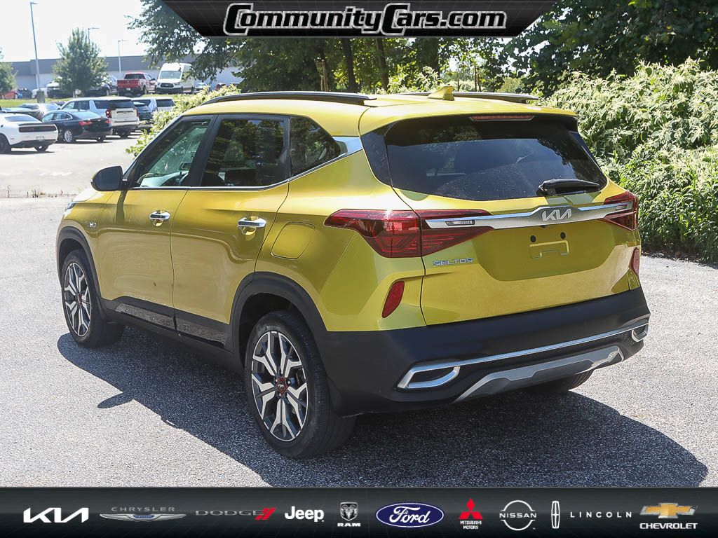 2023 Kia Seltos SX photo 3