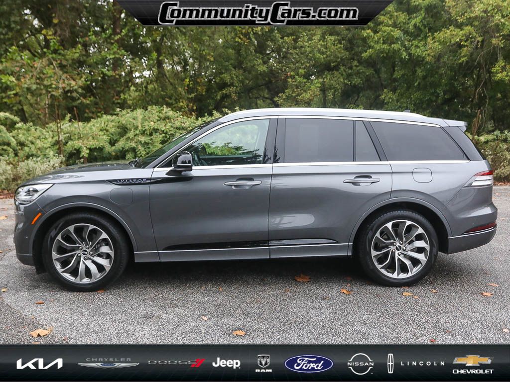 2023 Lincoln Aviator Grand Touring photo 3
