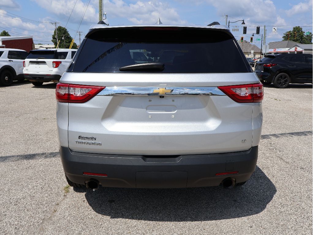 2020 Chevrolet Traverse Cloth photo 2