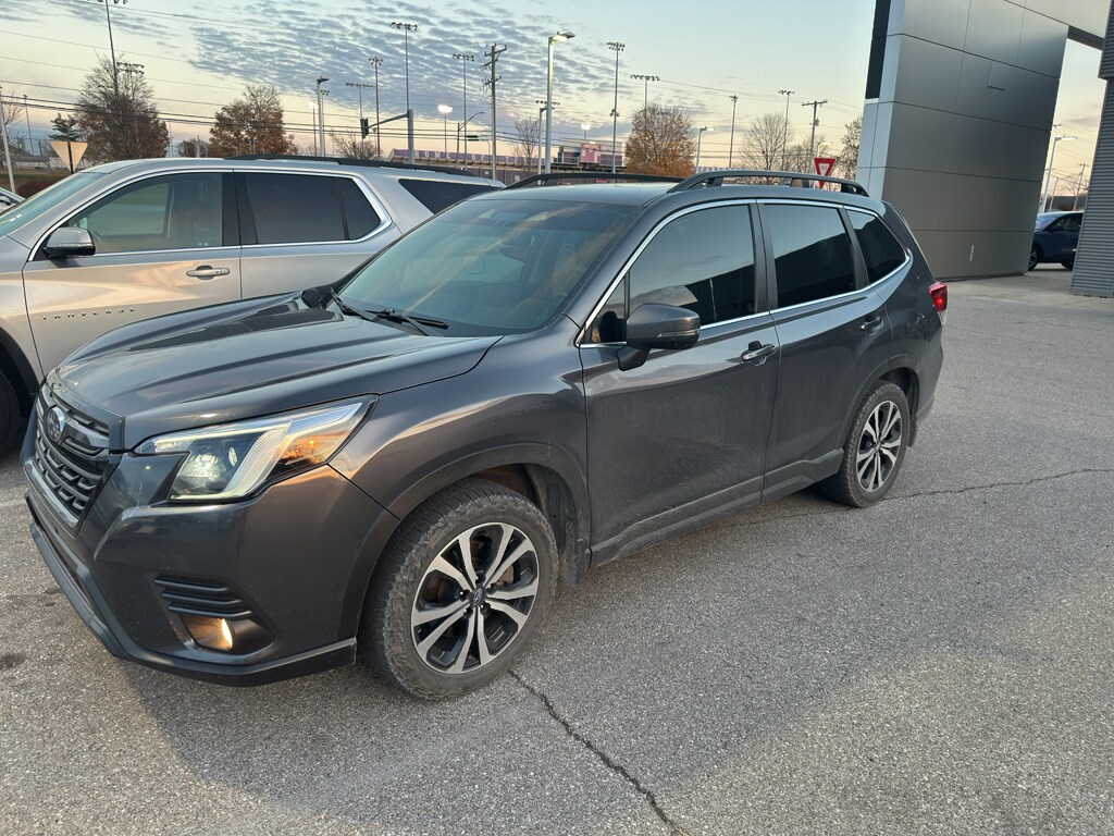 2022 Subaru Forester Limited Sport photo 2
