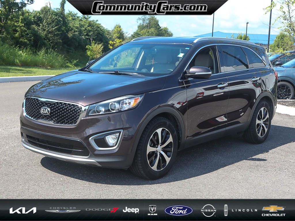 Used 2016 Kia Sorento EX with VIN 5XYPH4A50GG122967 for sale in Bloomington, IN