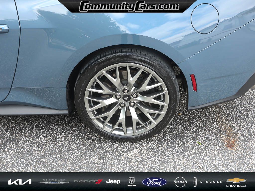 2024 Ford Mustang GT Premium photo 4