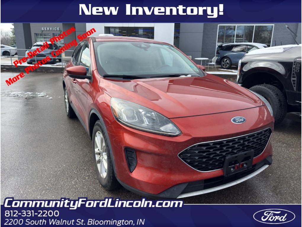 2020 Ford Escape SE's photo