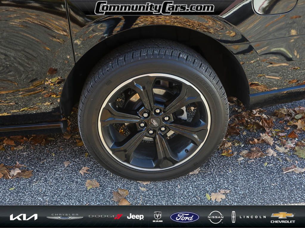 2024 Ford Expedition MAX Limited photo 2