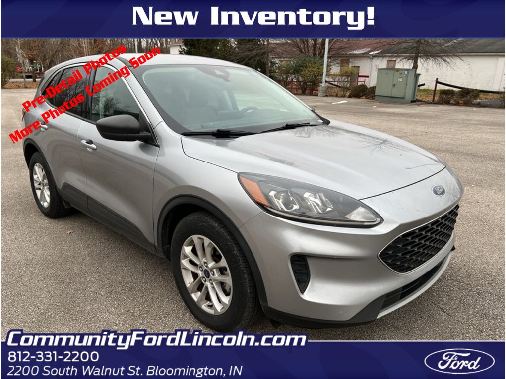 2022 Ford Escape SE's photo