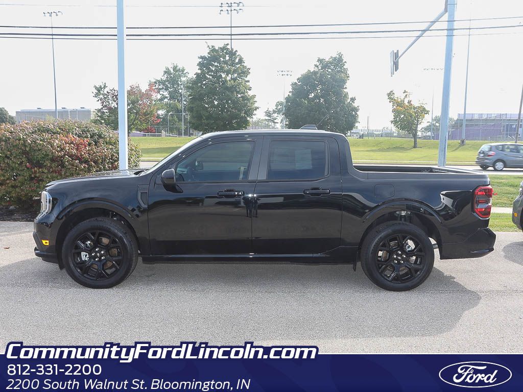 2025 Ford Maverick Lariat photo 2