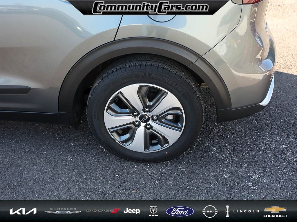 Used 2018 Kia Niro LX SUV