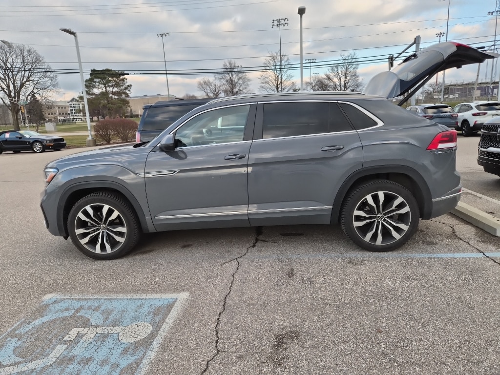 Used 2020 Volkswagen Atlas Cross Sport 3.6L V6 SEL R-Line Sport Utility