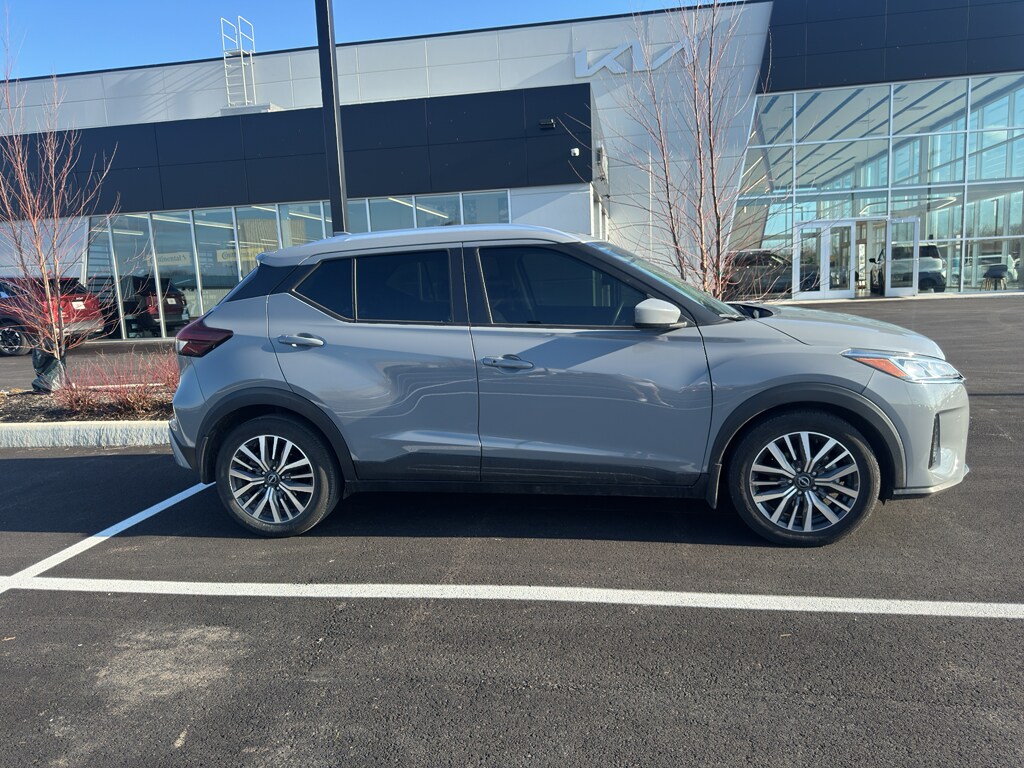 Used 2023 Nissan Kicks Hatchback