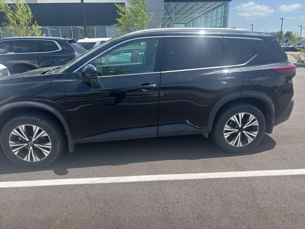 Used 2021 Nissan Rogue SV Sport Utility