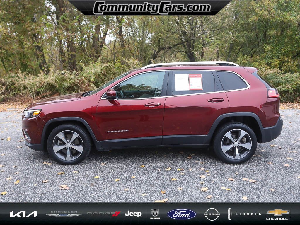 Used 2019 Jeep Cherokee Limited with VIN 1C4PJLDB0KD154048 for sale in Bloomington, IN