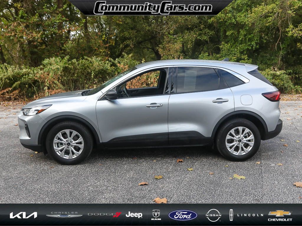 2023 Ford Escape Active photo 3
