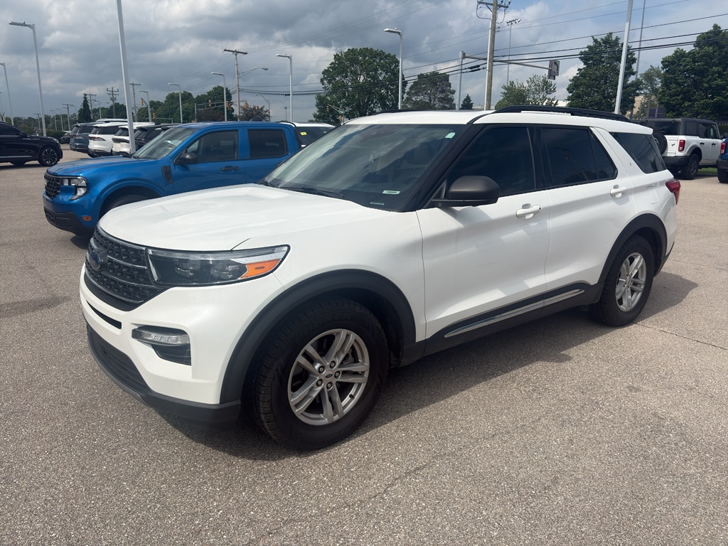 2021 Ford Explorer XLT RWD's photo