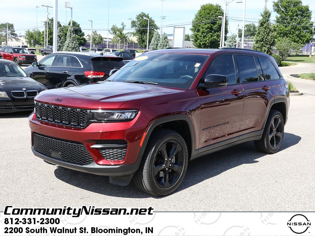 2025 Jeep Grand Cherokee Altitude X 4x4's photo