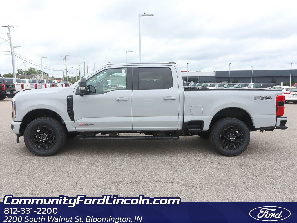 2026 Ford F-350 Lariat photo 3