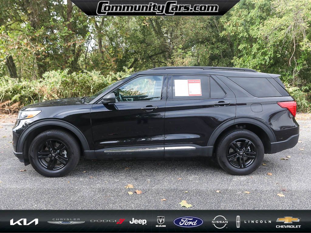 2023 Ford Explorer XLT photo 3