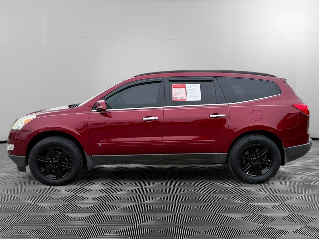 Used 2010 Chevrolet Traverse 1LT with VIN 1GNLVFED9AS116209 for sale in Bloomington, IN